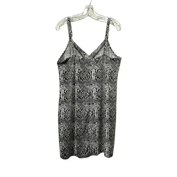NWOT George, Snakeskin Print Nightgown, XL, Black & Grey 🌙 - Picture 7 of 8